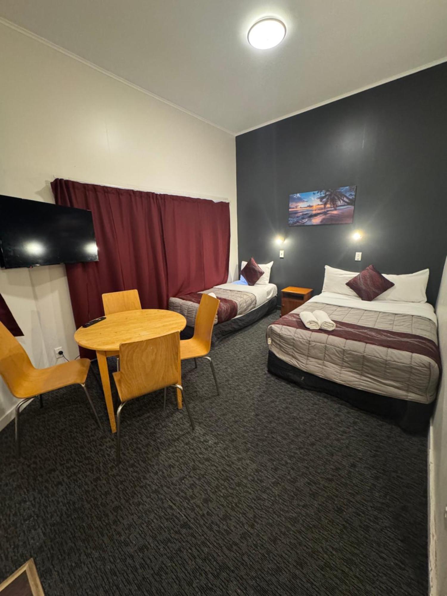 Halswell Motel 3*
